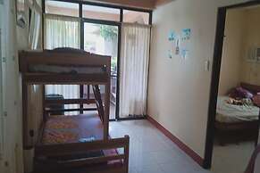 Larosa Hostel Bed And Breakfast