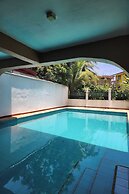 Larosa Hostel Bed And Breakfast