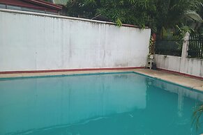 Larosa Hostel Bed And Breakfast