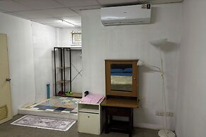 Sukhum Sukhumvit-Onnut Guest House