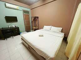 Sukhum Mega Bangna Guest House
