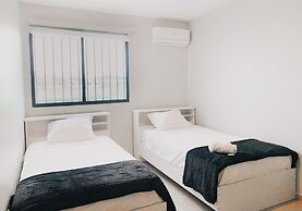 Casa con Piscina Privada para Familias