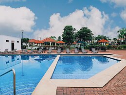 Casa con Piscina Privada para Familias
