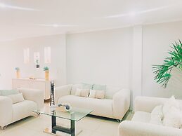 Casa con Piscina Privada para Familias