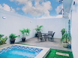 Casa con Piscina Privada para Familias