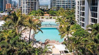 Resort Style Chevron Apartments