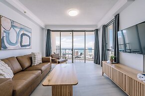 Resort Style Chevron Apartments