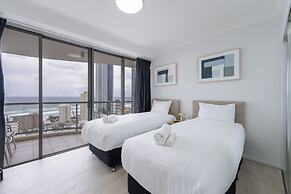 Resort Style Chevron Apartments