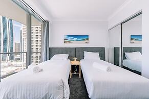 Resort Style Chevron Apartments