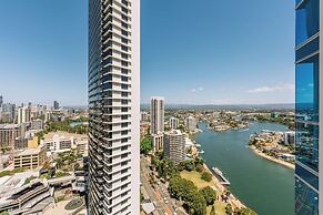 Resort Style Chevron Apartments