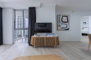 Resort Style Chevron Apartments