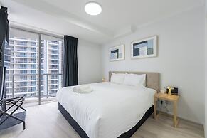 Resort Style Chevron Apartments