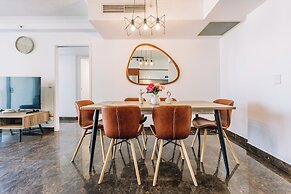 Resort Style Chevron Apartments