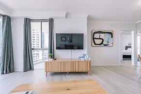 Resort Style Chevron Apartments