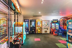 Resort Style Chevron Apartments