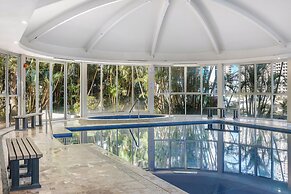 Resort Style Chevron Apartments