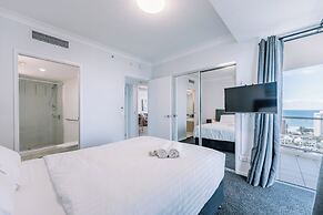 Resort Style Chevron Apartments