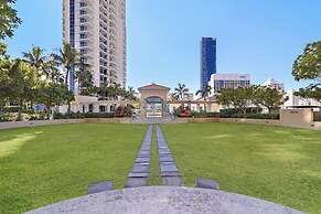 Resort Style Chevron Apartments