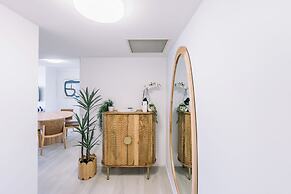 Resort Style Chevron Apartments