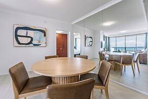 Resort Style Chevron Apartments