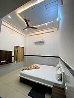 Shree Radhe Radhe Palace