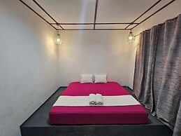 Acacia Sunset Village Inn