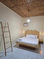 Acacia Sunset Village Inn