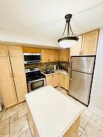 Cozy 2BR Retreat - Comfort & Convenience