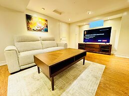 Cozy 2BR Retreat - Comfort & Convenience