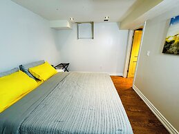 Cozy 2BR Retreat - Comfort & Convenience