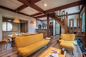 Chise Fukuro by H2 Life