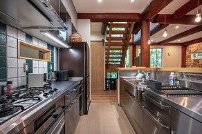 Chise Fukuro by H2 Life