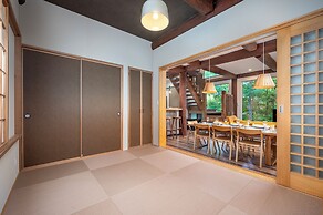 Chise Fukuro by H2 Life