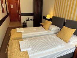 Hotel Gloria Budapest City Center