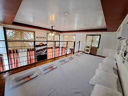 Govantes Guesthouse Loft Units