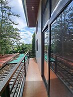 Govantes Guesthouse Loft Units