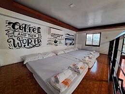 Govantes Guesthouse Loft Units