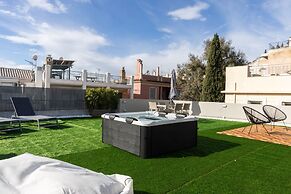 Acropolis Luxe Retreat 15 ppl 6 Bdrm Neoclassical Home w Jacuzzi Rooft