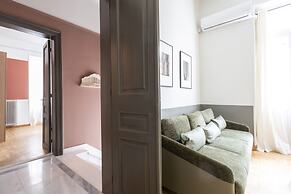 Acropolis Luxe Retreat 15 ppl 6 Bdrm Neoclassical Home w Jacuzzi Rooft