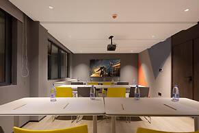 Mcsrh Hotel -Chongqing Shibati