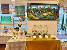 Klassique Sukhumvit Hotel