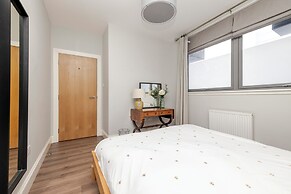 Chic Flat with Balcony in Merchant City