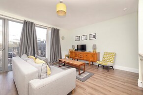 Chic Flat with Balcony in Merchant City