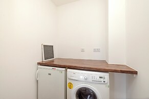 Chic Flat with Balcony in Merchant City