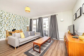 Chic Flat with Balcony in Merchant City