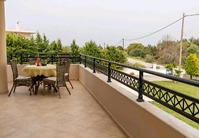 Villa Nostra- Cars Included