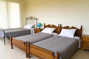 Villa Nostra- Cars Included