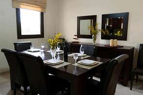 Villa Nostra- Cars Included