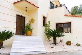 Villa Nostra- Cars Included