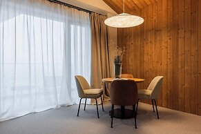 The Pines Bucegi Lodge